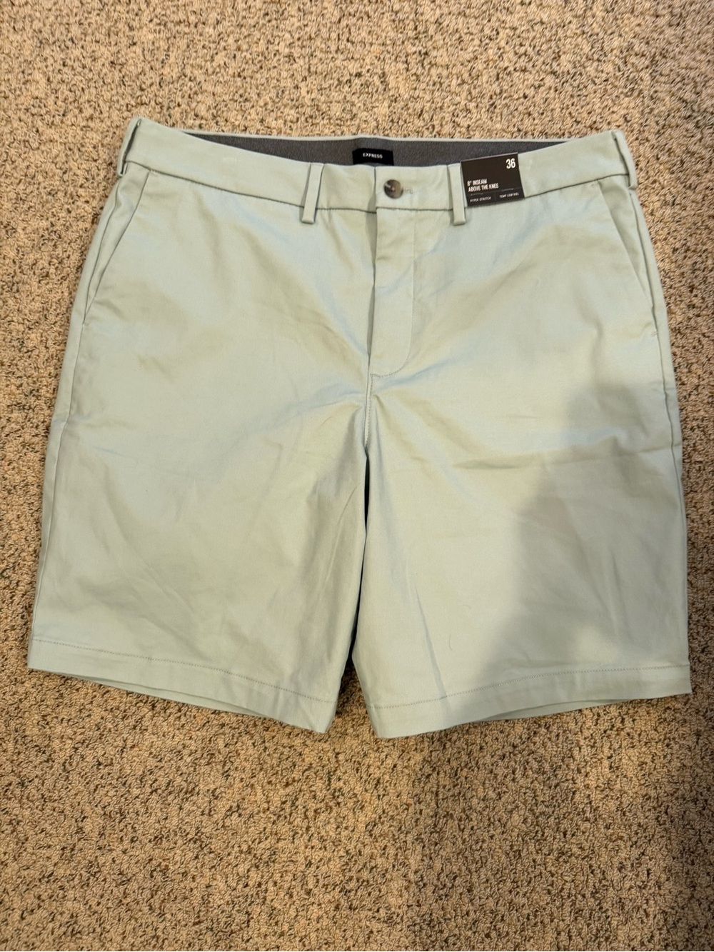 Express 8” Hyper Stretch Temp Control Men’s Shorts NWT Size 36